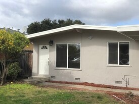 1155 Bieber Ave, Unit Master Suite in Menlo Park, CA - Building Photo