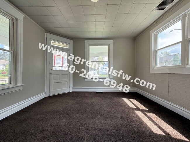 2121 Parnell Ave in Fort Wayne, IN - Building Photo - Building Photo