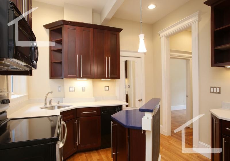 1111 Boylston St, Unit 21 in Boston, MA - Foto de edificio