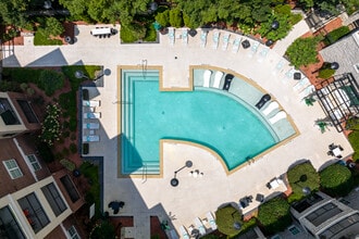 The Rocca Apartments in Atlanta, GA - Foto de edificio - Building Photo