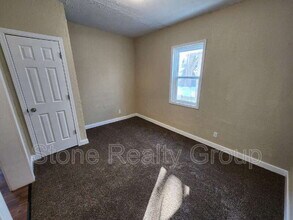 624 S 8th St in Terre Haute, IN - Foto de edificio - Building Photo