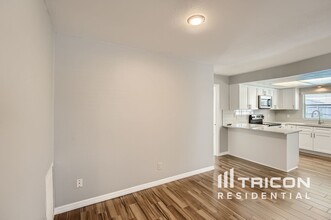 3035 Terrace View Ln in Clearwater, FL - Building Photo - Building Photo