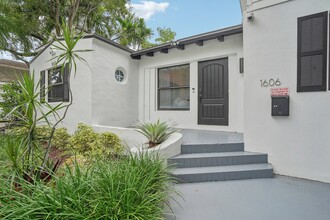 1606 SE 1st St in Fort Lauderdale, FL - Building Photo - Building Photo