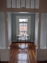 44 Highland St in Boston, MA - Foto de edificio - Building Photo