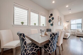 3905 Tulane Oak Dr in Houston, TX - Building Photo - Building Photo