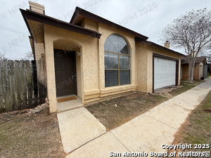 9704 Valley Crest in San Antonio, TX - Building Photo