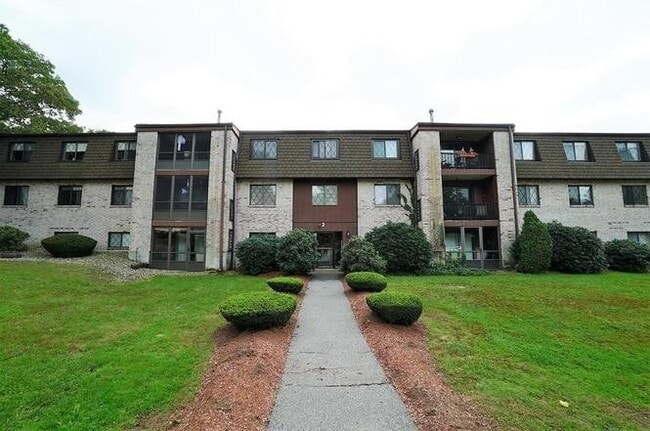 property at 2 Greenbriar Dr