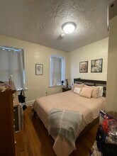 70 Revere St, Unit 3R in Boston, MA - Building Photo - Building Photo