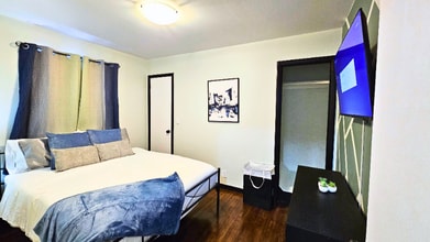 7433 15th Ave S in Minneapolis, MN - Building Photo - Building Photo