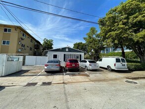 1346 NW 6th St in Miami, FL - Building Photo - Building Photo
