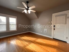 208 Buckeye St in Woodland, WA - Building Photo - Building Photo