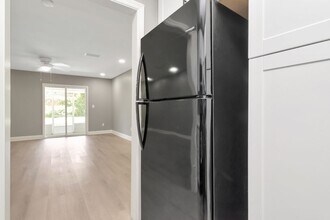 1313 Eagleview Dr in Brandon, FL - Building Photo - Building Photo