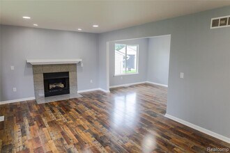 421 Harvey Ave in Pontiac, MI - Building Photo - Building Photo