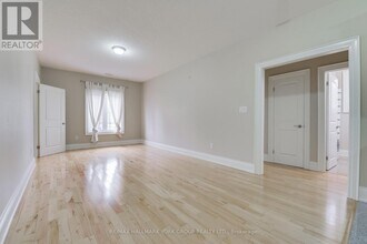 13086 Keele St in King, ON - Building Photo - Building Photo