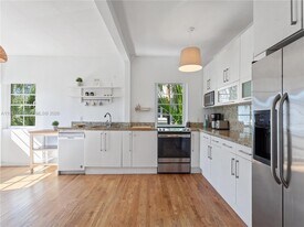 727 14th Pl in Miami Beach, FL - Building Photo