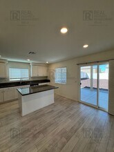 29555 Copper Hill Ct in Winchester, CA - Building Photo - Building Photo