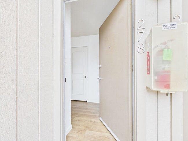 300 Glenwood Cir in Monterey, CA - Building Photo - Building Photo