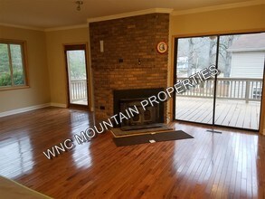 111 Concord Rd in Asheville, NC - Building Photo - Building Photo