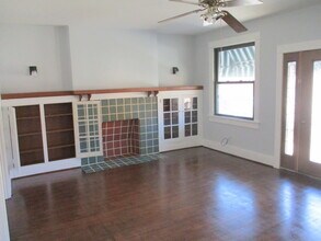 447 Merchant St, Unit 2nd Floor in Ambridge, PA - Foto de edificio - Building Photo