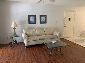 622 Bird Bay Dr S in Venice, FL - Building Photo - Building Photo