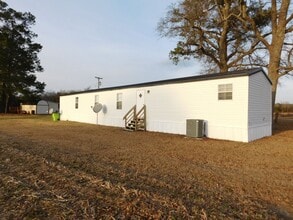 245 Honolulu Rd in Vanceboro, NC - Building Photo - Building Photo
