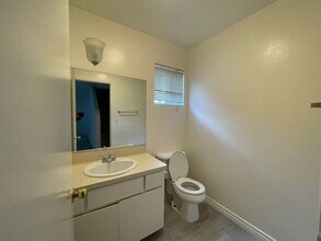 1589 N Hill Ave in Pasadena, CA - Building Photo - Building Photo