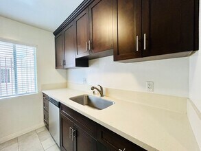 bag334 in Los Angeles, CA - Building Photo - Building Photo