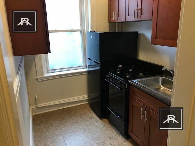 property at 11 Egremont Rd