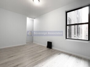 182 Claremont Ave, Unit 22 in New York, NY - Building Photo - Building Photo