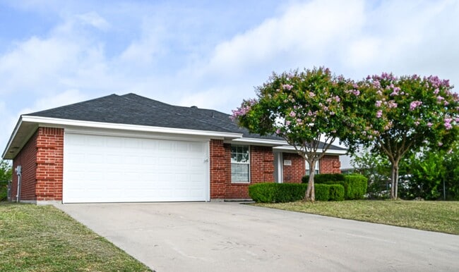1705 N Cates St in Decatur, TX - Building Photo - Building Photo