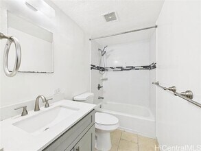 409 Iolani Ave in Honolulu, HI - Building Photo - Building Photo