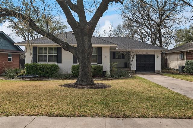 11631 Saxon St in Dallas, TX - Building Photo - Building Photo