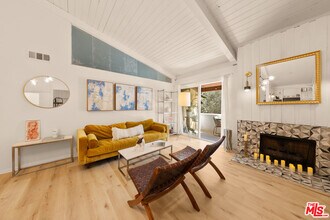 6425 Green Valley Cir in Culver City, CA - Building Photo - Building Photo