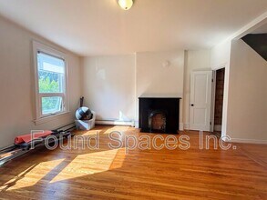 328 James St N in Hamilton, ON - Building Photo - Building Photo