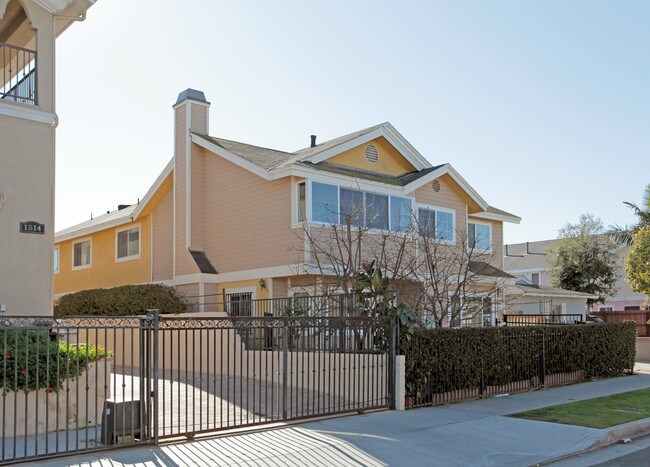 The 207th Street Apartments in Torrance, CA - Building Photo - Building Photo