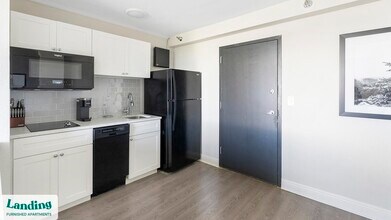 305 Dr. M.L.K. Jr St S in St. Petersburg, FL - Building Photo - Building Photo