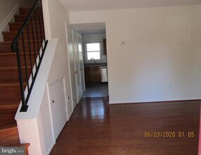 4158 Hamlin Ct in Chantilly, VA - Building Photo - Building Photo