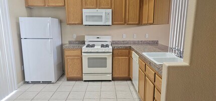 7575 French Springs St in Las Vegas, NV - Building Photo - Building Photo