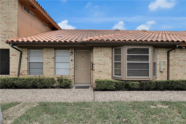property at 900 E Dallas Ave