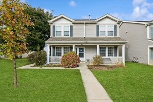 60 Wingate Dr in Oswego, IL - Building Photo