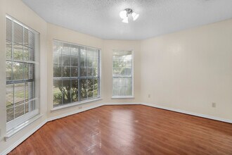 713 Penn Pl in Cedar Hill, TX - Building Photo - Building Photo