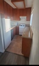 3645 Country Oaks Loop, Unit #B in Ontario, CA - Foto de edificio - Building Photo