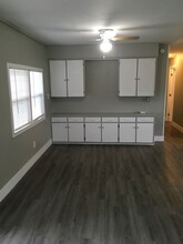 3583 Oasis Rd in Redding, CA - Foto de edificio - Building Photo