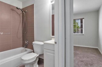 2281 NW 171st Terrace in Pembroke Pines, FL - Building Photo - Building Photo