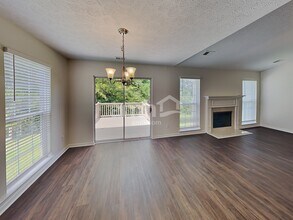 419 Creekside Ln in Spring Hill, TN - Building Photo - Building Photo