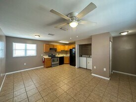 1014 SW 1st Ave in Gainesville, FL - Building Photo