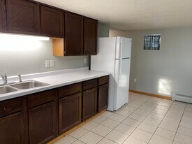 1210 E 2nd St, Unit 3 in Duluth, MN - Building Photo
