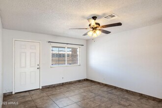 964 W Hackamore St in Mesa, AZ - Building Photo - Building Photo