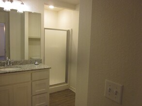 1102 Caprock St in Hereford, TX - Foto de edificio - Building Photo