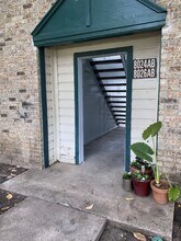 8024 Cambridge Cir in White Settlement, TX - Foto de edificio - Building Photo